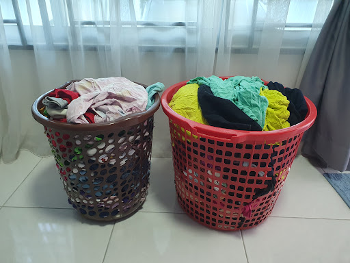 Easy Iron & fold clothes service ( Dobi )