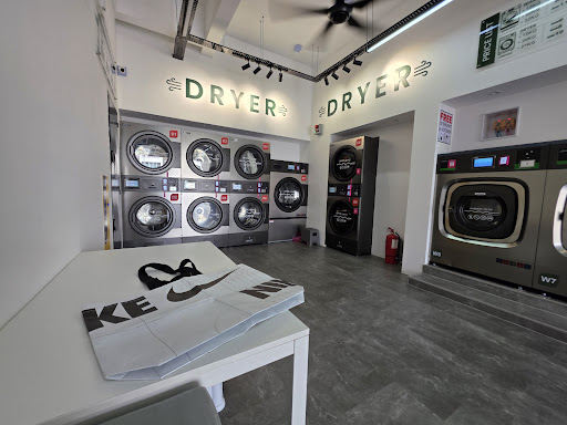 Laundry Papa (Pekan Nanas)