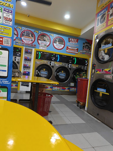 LaundryBar Self Service Laundry Mega Store Seksyen 51A (PJ222)